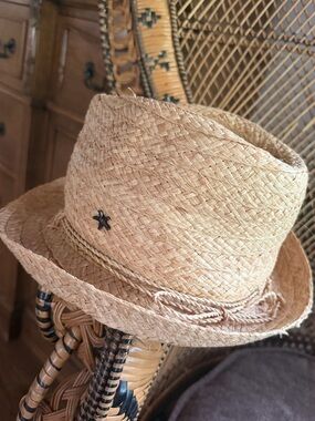 Flora Bella hat